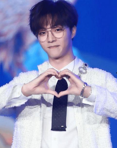 吃瓜直播陈立农,揭秘娱乐圈幕后故事  第2张