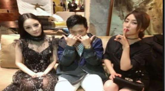 眉村吃瓜群众新闻,最新新闻事件深度解析  第2张