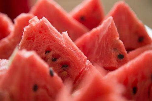 半个吃瓜,揭秘娱乐圈幕后风云